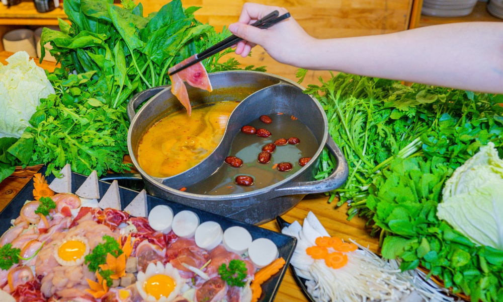 Khám Phá Thế Giới Buffet Rau Không Giới Hạn Tại Nhà hàng Léguda Buffet ...