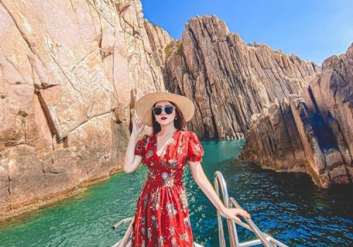 BINH HUNG - NINH CHU - VINH HY TOUR | 2D1N