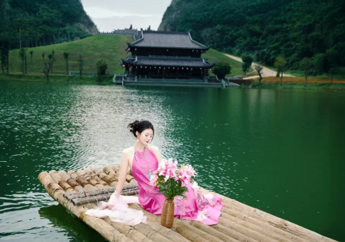 THUNG UI & BAI DINH PAGODA DAY TOUR