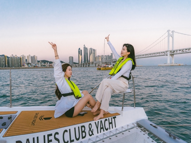 Vietnam Tourist Tân Bình